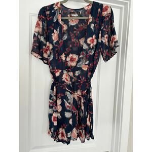 Reformation Floral 100% Viscose Wrap Dress Size 4 EUC Floral Romantic Feminine